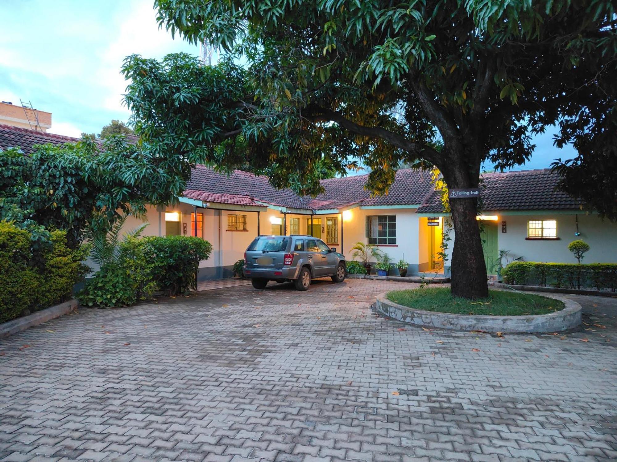 Milimani Drive Livings Apartman Kisumu Kültér fotó